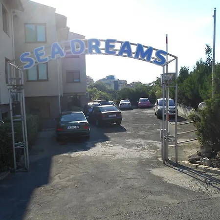 Sea Dreams Apartment *